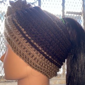 HANDCRAFTED/Made beanie hat Crochet